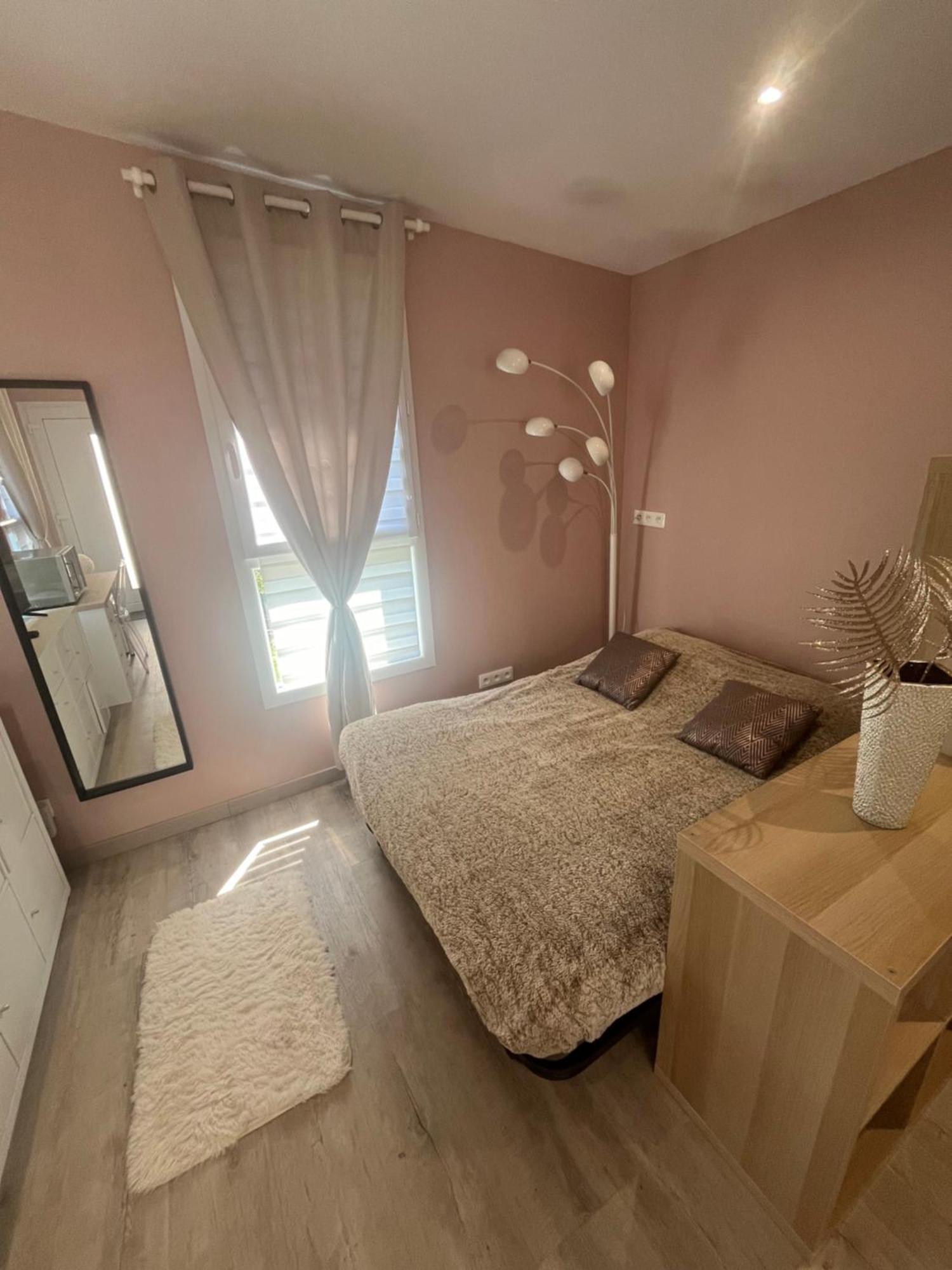 Apartamento Dependance Prive Saint-Thibault-des-Vignes Exterior foto