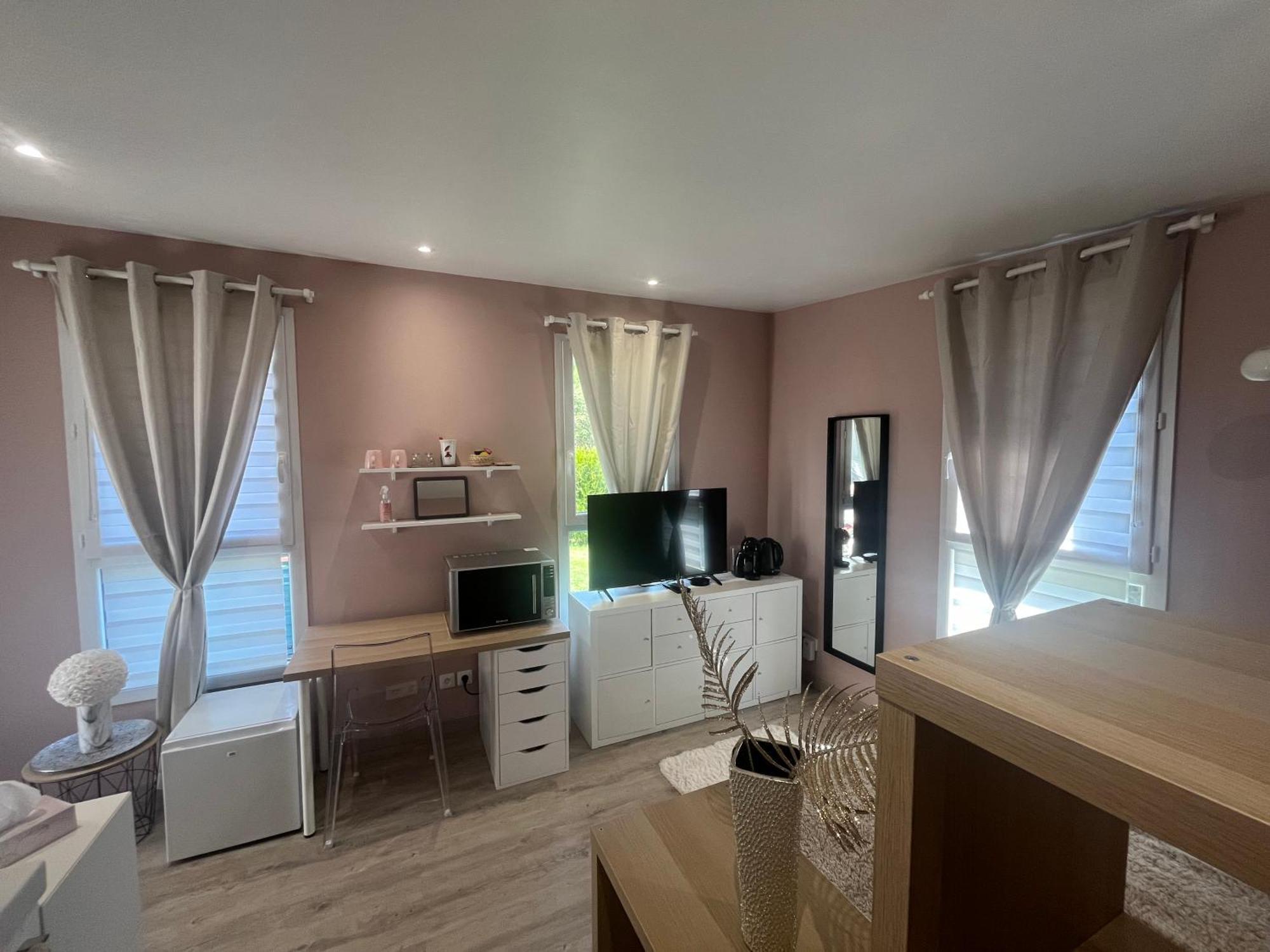 Apartamento Dependance Prive Saint-Thibault-des-Vignes Exterior foto